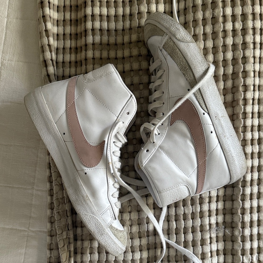 Nike Women's White and Pink High-Top Sneakers